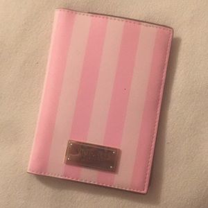 VS PASSPORT CASE